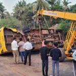 ಪಡುಪಣಂಬೂರು ನಂದಿನಿ ನದಿಯಿಂದ ಅಕ್ರಮ ಮರಳು ಸಾಗಾಟ; ಹದಗೆಟ್ಟ ರಸ್ತೆ, ಪ್ರತಿಭಟನೆಗೆ ಸಿದ್ಧತೆ (Illegal sand transportation from Nandini River in Padupanambur; Road in a state of disrepair, preparations for protest)