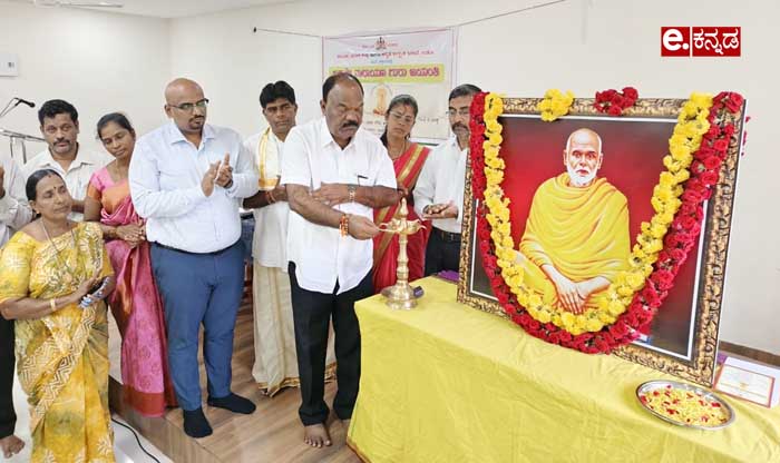 ಲಂಚಕ್ಕೆ ಕೈ ಯೊಡ್ಡಿದ್ದ ಗ್ರಾ.ಪಂ.ಅಧ್ಯಕ್ಷೆ ಸಹಿತ ಇಬ್ಬರು ‌ಲೋಕಾಯುಕ್ತ ಬಲೆಗೆ (Two Lokayuktas, including the Gram Panchayat President, caught in bribery trap)