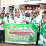   ಅಥಣಿ : ಮಾಜಿ ಶಾಸಕ ಸರ್ಕಾರದ ವಿರುದ್ಧ ಶಹಜಾನ್ ಡೊಂಗರಗಾಂವ ಆಕ್ರೋಶ (Athani: Former MLA Shahajan Dongaragaon expresses outrage against the government)